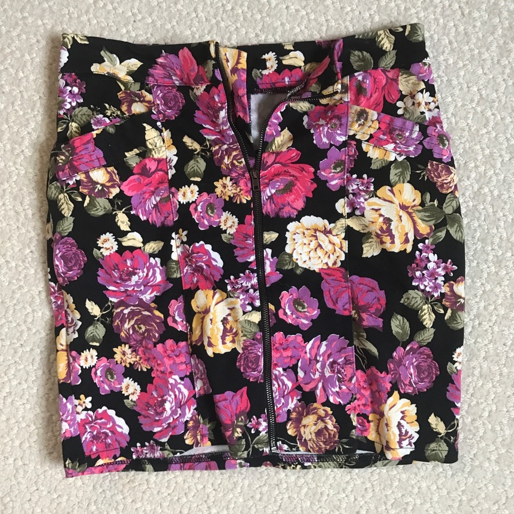 Forever 21 floral pencil skirt